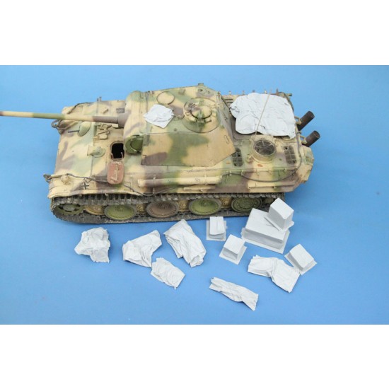 1/35 Tarps and Boxes