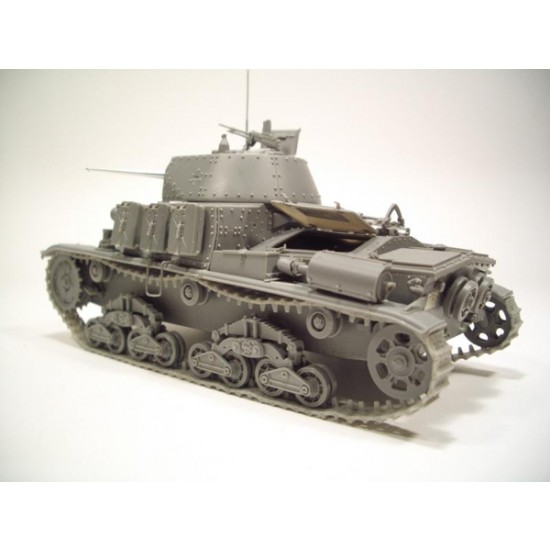1/35 Italian Tank M15/42 Full Resin kit with Aluminium Barrel, Photoetch & Decals