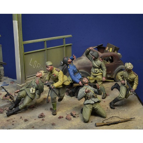 1/35 In The Arms Of Death Soviet Army Attack, Berlin 45 (6 figures)