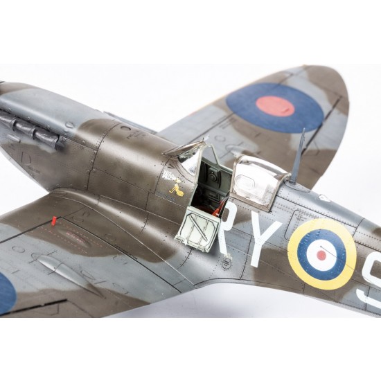 1/48 Spitfire Story: The Sweeps / Spitfire Mk.Va & Mk.Vb [Limited Edition]