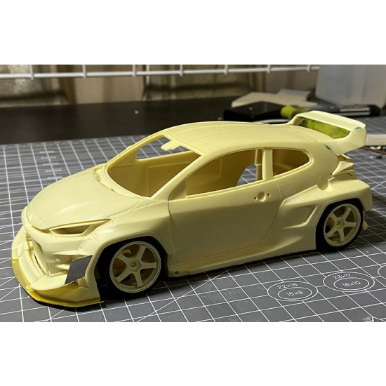 1/24 Rocket Bunny GR Yaris (HKS)