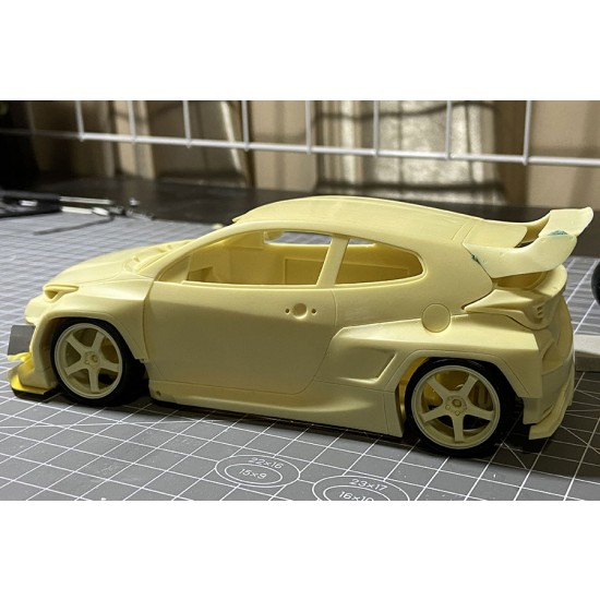 1/24 Rocket Bunny GR Yaris (HKS)