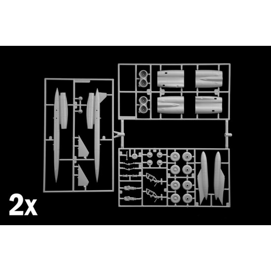 1/72 Boeing B-52G Stratofortress Early Version with Hound Dog Missiles