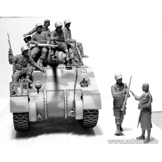 1/35 The 101st Light Company US Paratroopers & British Tankman in France 1944 (9 Figures)