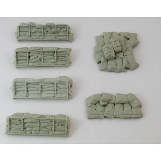 1/35 Ukrainian BTR-82A Armoured Personnel Carrier Sandbags Armour