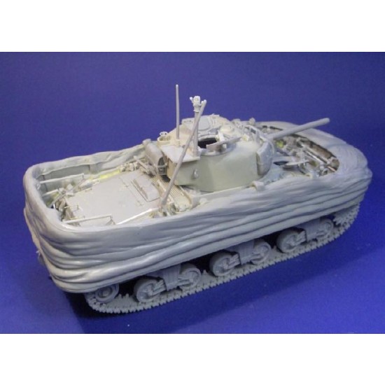 1/35 Sherman M4A4 DD with Lowered Screen (Full Resin kit)