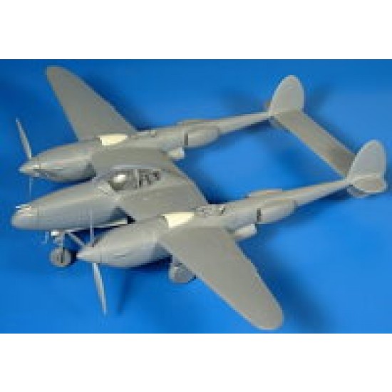 1/72 Lockheed P-38D Lightning Fighter