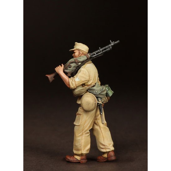 1/35 Machine Gunner Fallschirmjager - Brigade Ramcke. El Alamein, August 1942