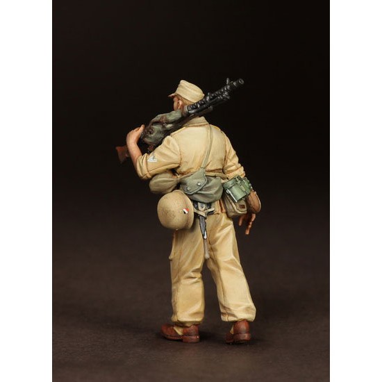 1/35 Machine Gunner Fallschirmjager - Brigade Ramcke. El Alamein, August 1942