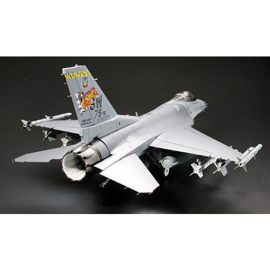 1/32 Lockheed Martin F-16CJ Block 50 - Fighting Falcon