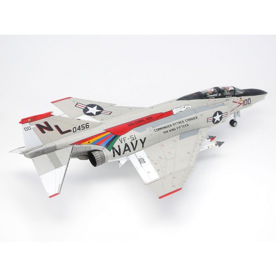 1/48 McDonnell Douglas F-4B Phantom II