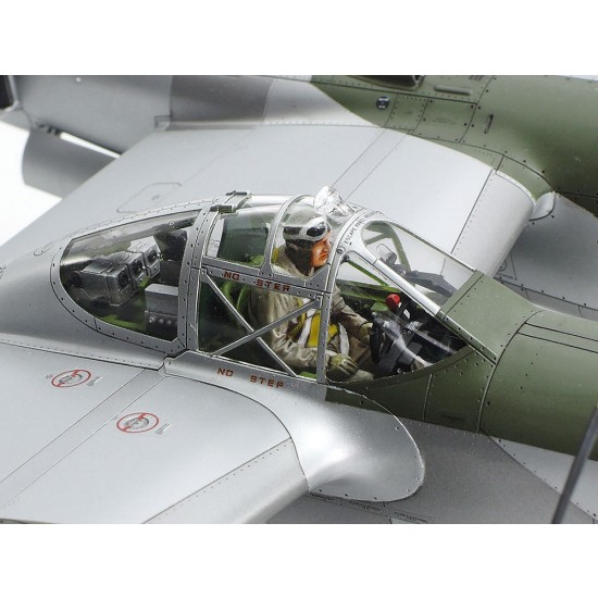 1/48 Lockheed P-38J Lightning