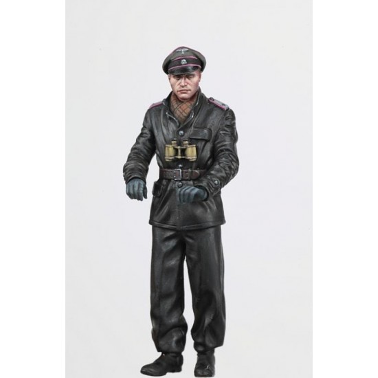 1/35 WWII Waffen SS Panzer Commander (with optional heagear)