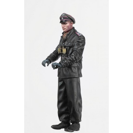 1/35 WWII Waffen SS Panzer Commander (with optional heagear)