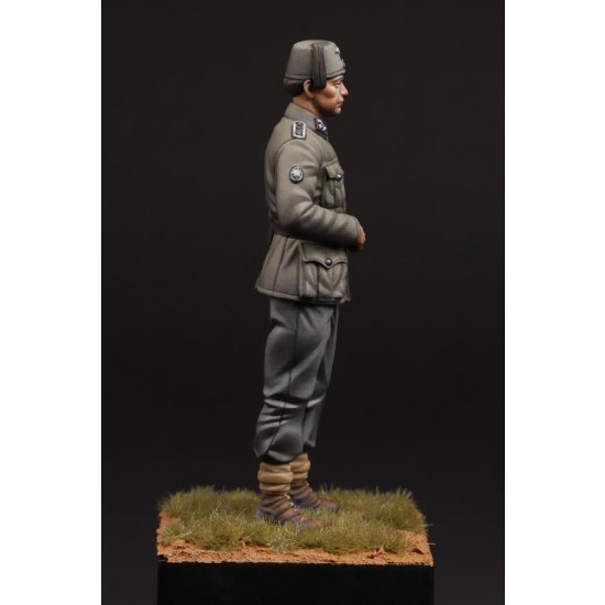 1/35 WWII Waffen SS Soldier Division Handschar #1