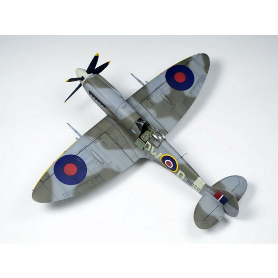 1/48 Supermarine Spitfire Mk.XIVc [Premium Edition]