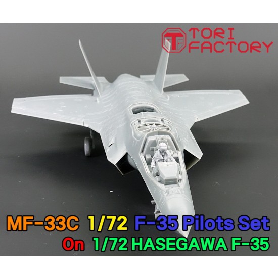 1/72 Lockheed Martin F-35 Lightning II Pilots Set w/Deck Crew (3 figures)