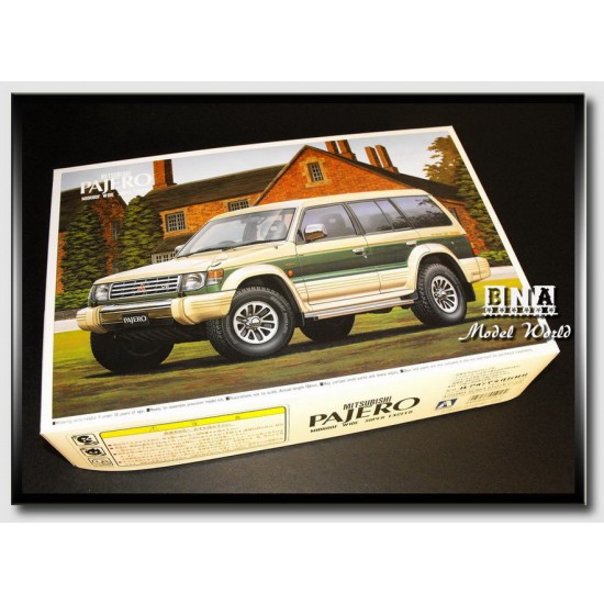 1/24 Mitsubishi Pajero Mid-Roof Wide 