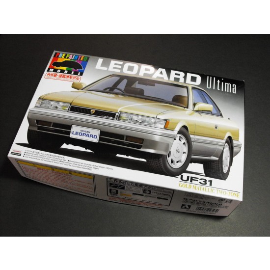 1/24 Nissan F31 Leopard Ultima [Early](Pre-painted, Gold Metallic 2-Tone) 