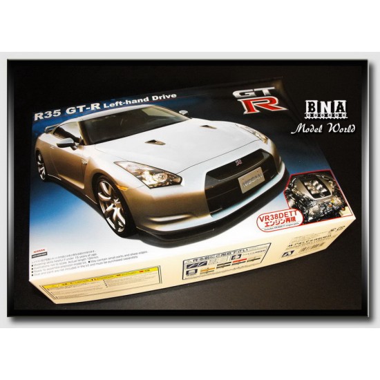 1/24 Nissan R35 BNR35 GTR Left-Hand Drive (with Engine) 