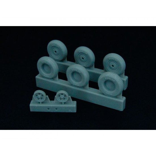 1/48 Spitfire 5 Spoke Wheels Set (3 types of tyres)