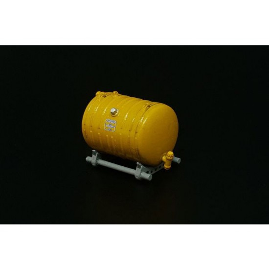 1/72 Mil Mi-24D Internal Additional Fuel Tank