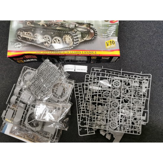 Spare Parts for 1/16 Panzer I Ausf. A Breda Light (sprues curved, box damaged)