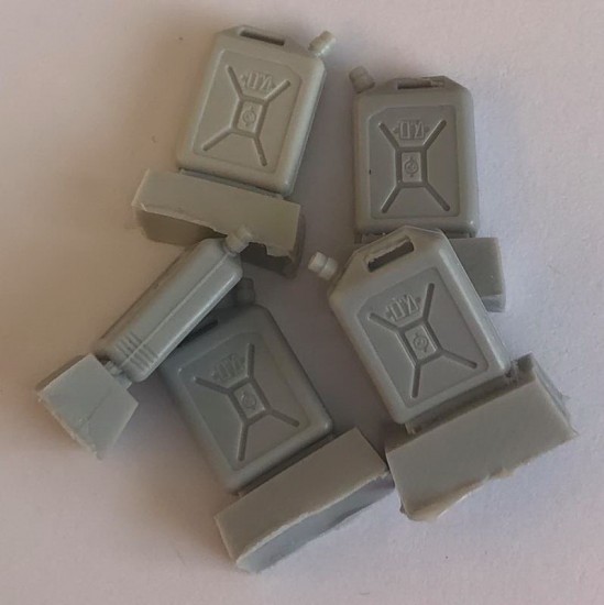 1/35 IDF Water Jerrycans (5pcs)