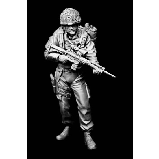 200mm Royal Marine, Afghanistan (1 figure)