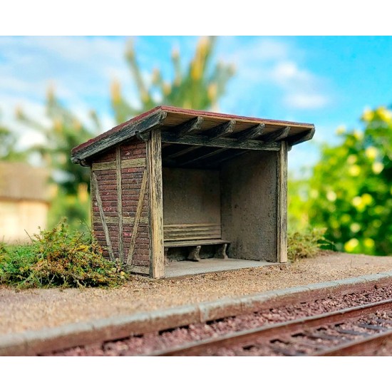 N Scale 1/160 Half-Timbered Shelter Wooden Structure Kit