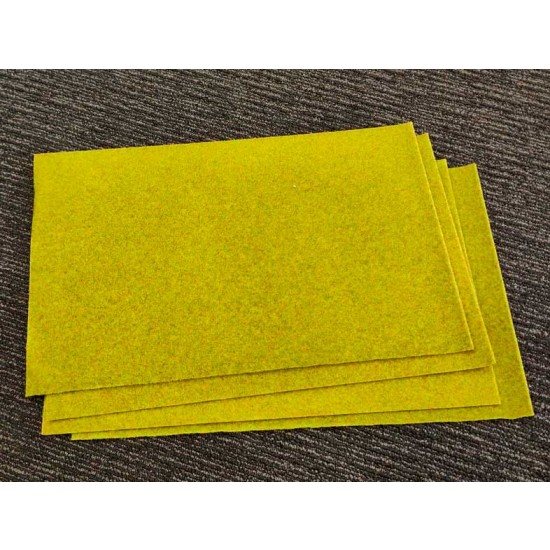 Mini Grass Mat - Meadow (4 sheets, each: 450 x 300 mm)