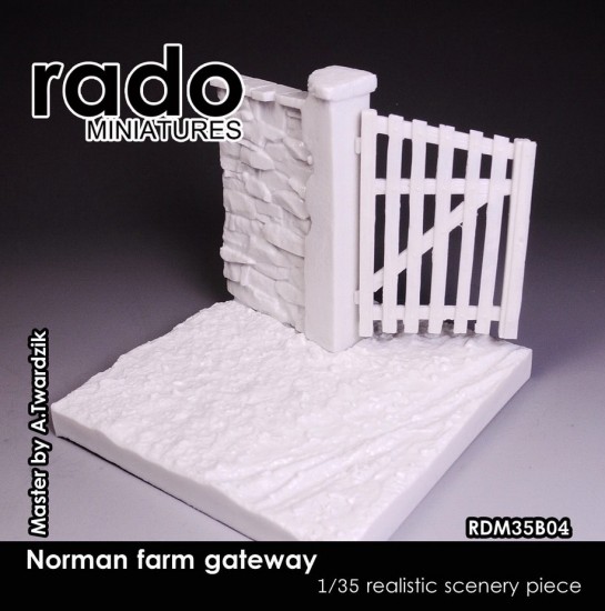 1/35 Norman Farm Gateway Base with Wall and Gate (size: 9x9 cm)