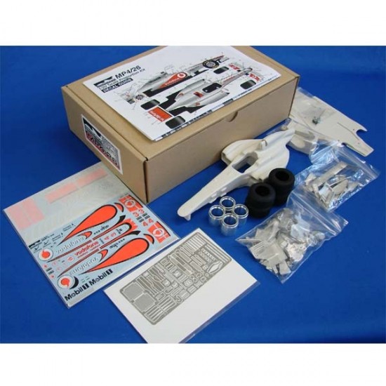 1/20 McLaren MP4-26 China/Test 2011 F1 Racing Car [Multi Material Kit]