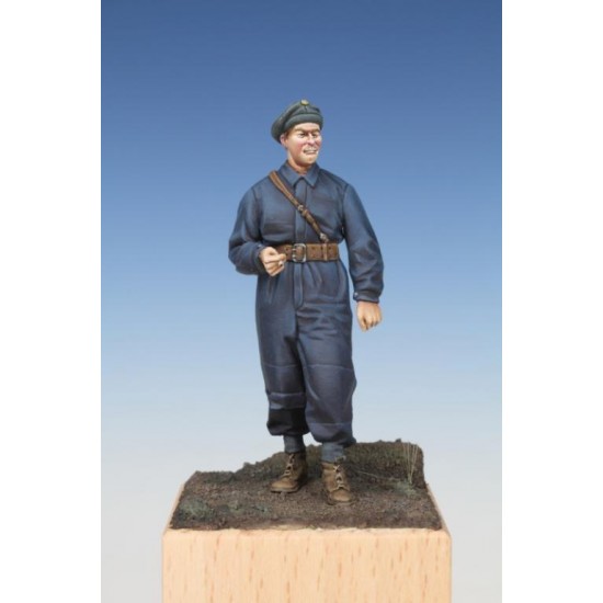 1/35 WWII Swedish Tank Crewman